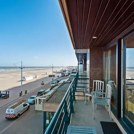 아파트 Royal 201 Seafront In A Top Location *
