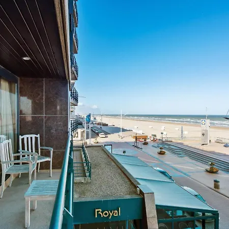 Royal 201 Seafront In A Top Location コクセッド